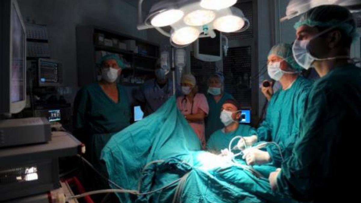 un barbat ii acuza pe medici ca l au lasat fara penis din greseala