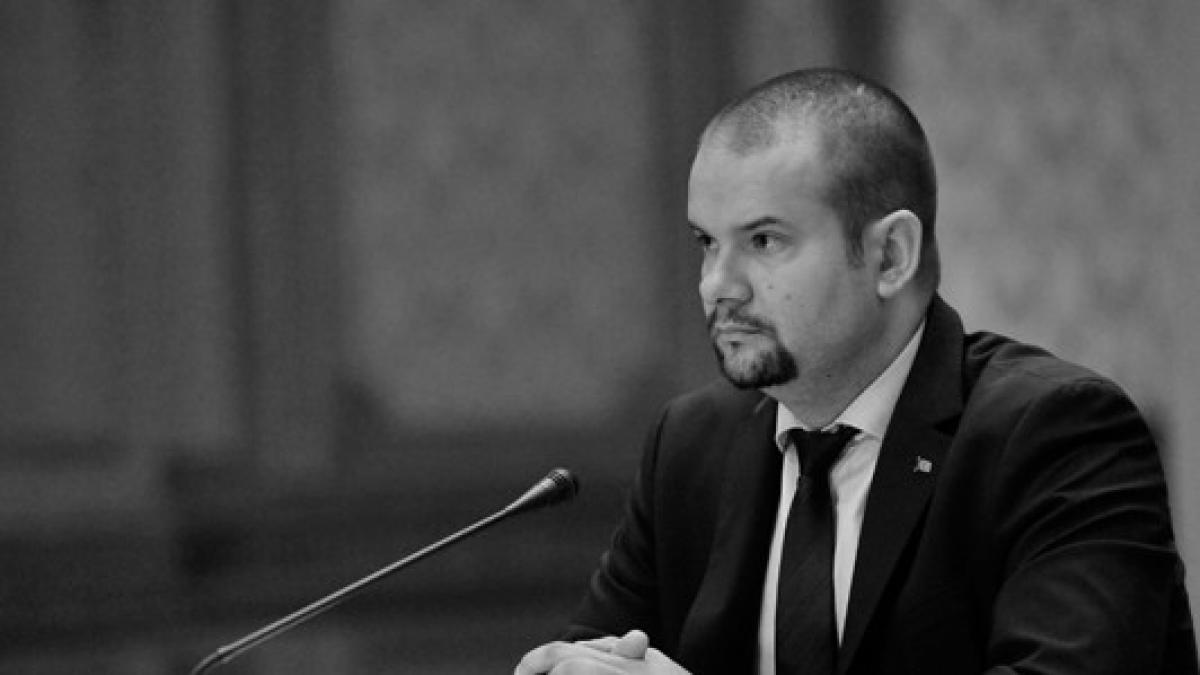 director agerpres relatia actuala dintre presa si politica este una cel putin complicata