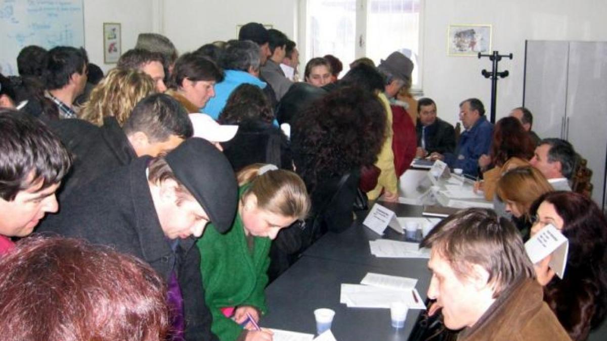 peste 4 300 de someri inclusi in programe de formare profesionala in luna aprilie cele mai multe