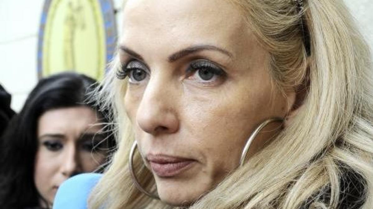 avocata laura voicu pe facebook sa ti fie rusine domnule decan al baroului bucuresti