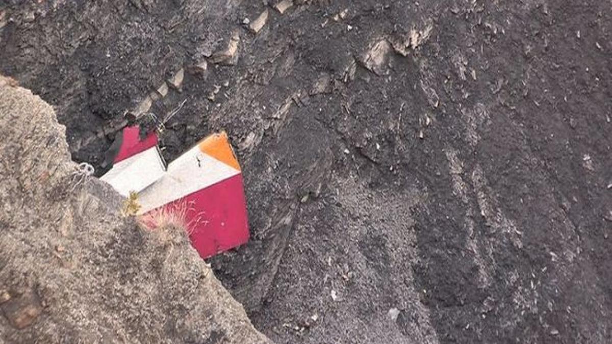 catastrofa germanwings una dintre cutiile negre a fost gasita si va fi examinata la paris