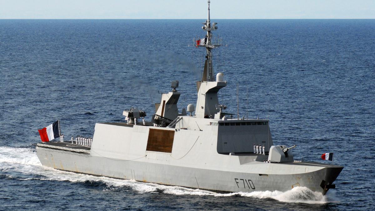 marina rusa monitorizeaza atent o fregata franceza din marea neagra care s ar indrepta spre ucraina