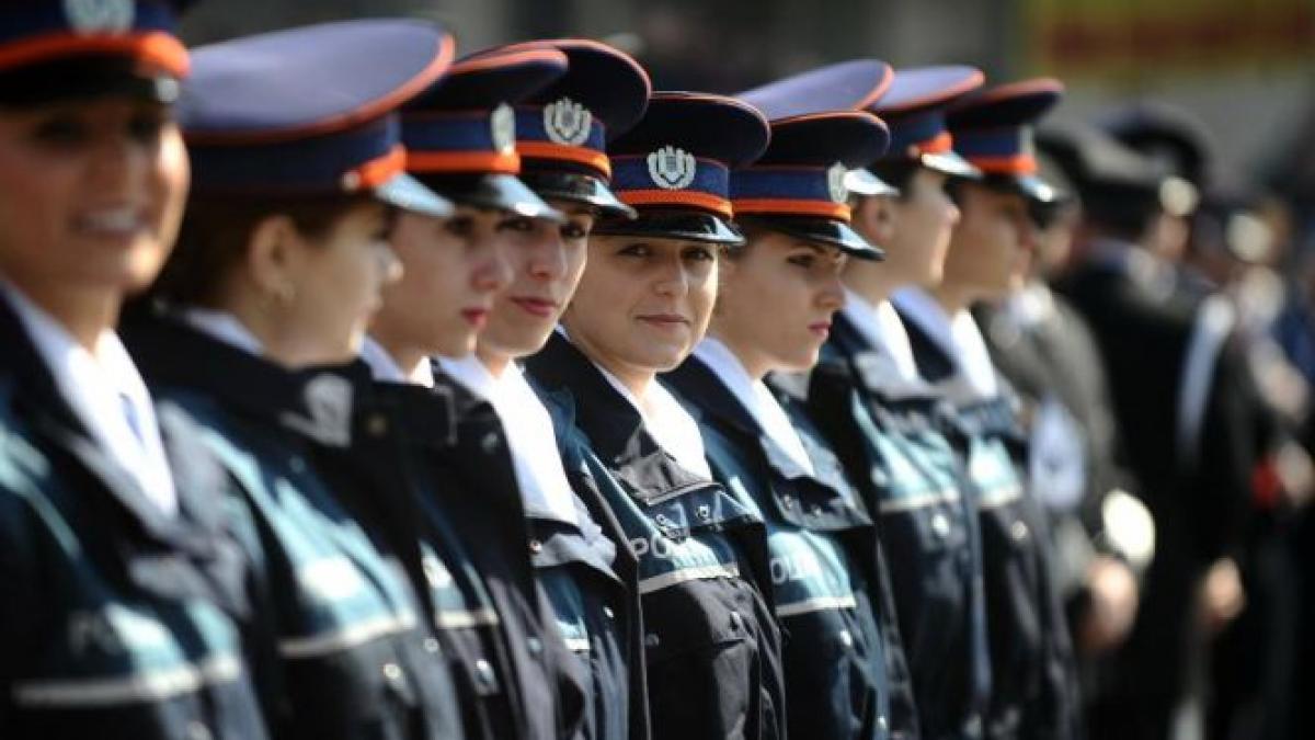 peste 5 600 de agenti si ofiteri au fost avansati in grad vezi cine este politistul anului