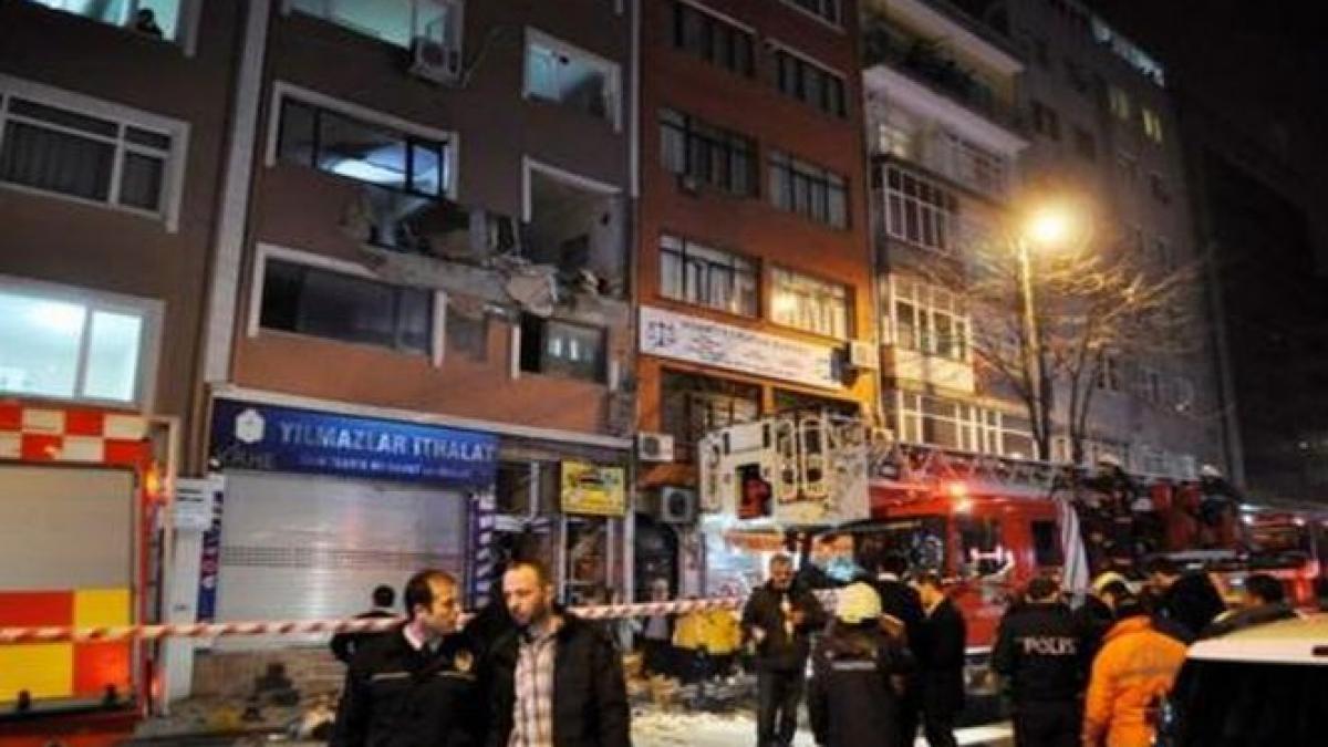 sediul unei reviste jihadiste din istanbul tinta unui atac terorist un jurnalist a murit si alti