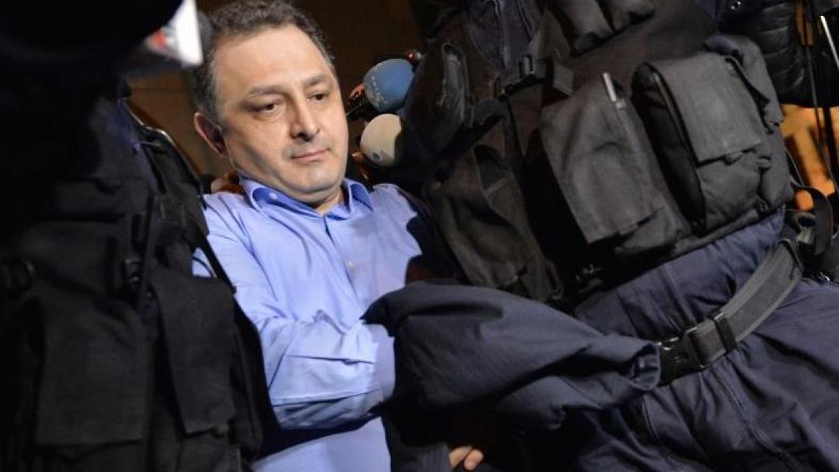 vanghelie vrea sa scape de inchisoare cu recomandare de la patriarh