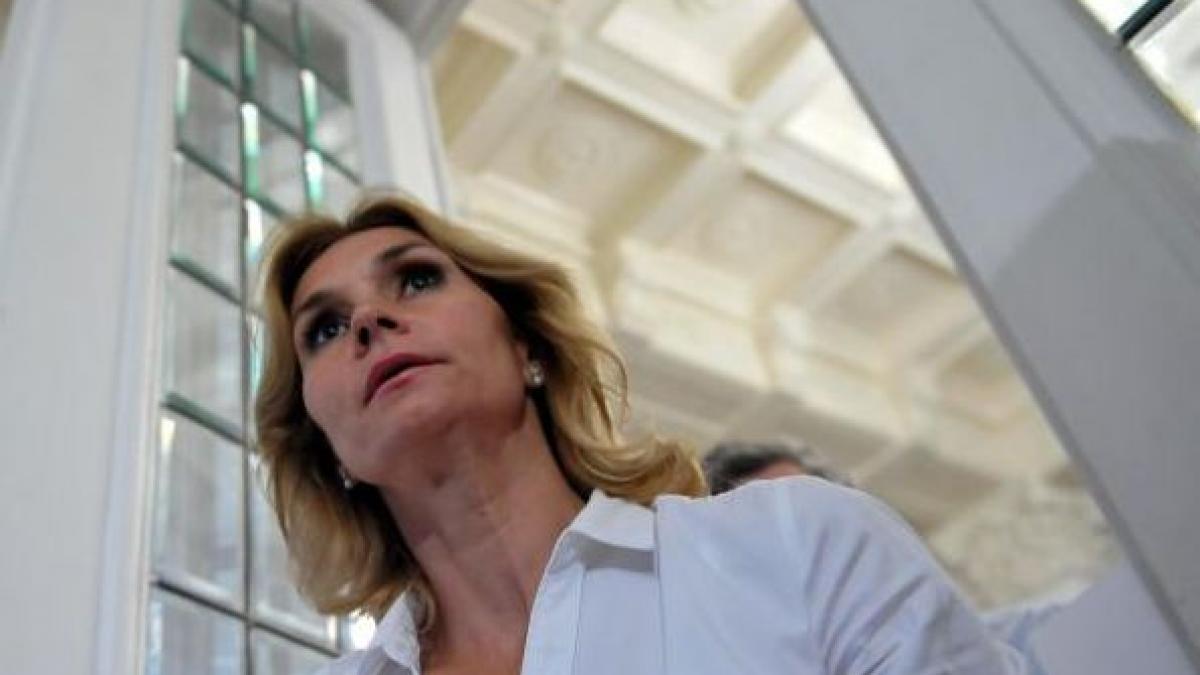 ruxandra dragomir cerul plange pentru ca elena udrea este dupa gratii