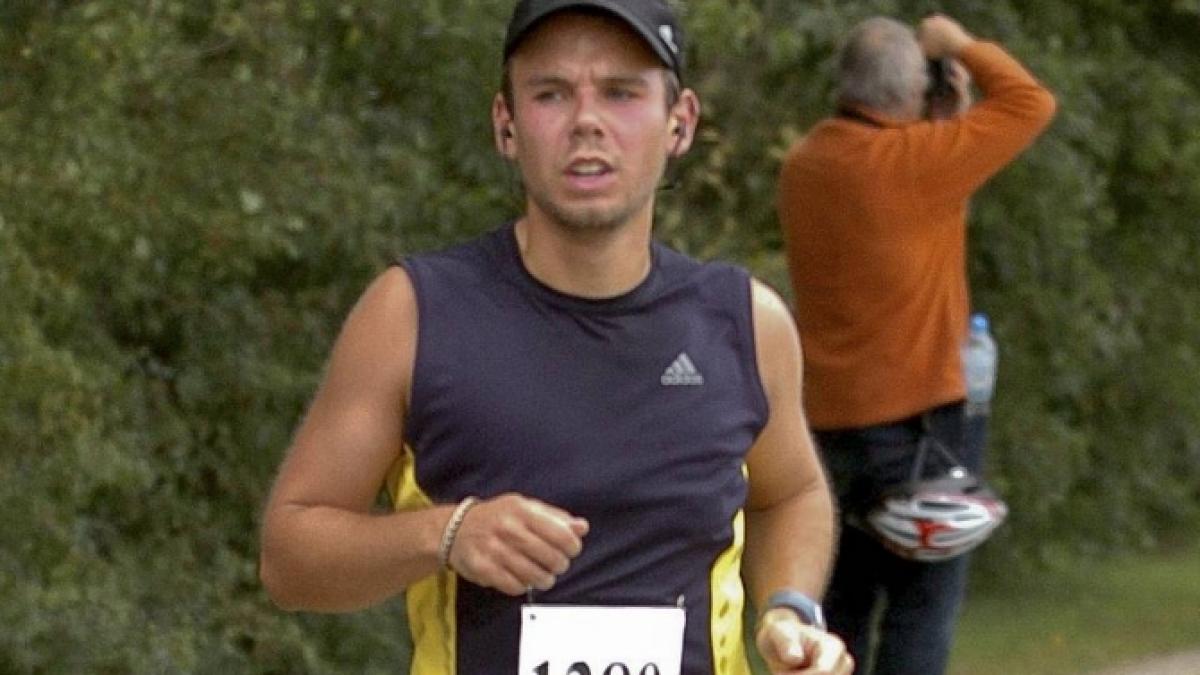 copilotul andreas lubitz suferea de dezlipire de retina