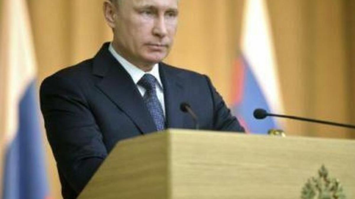 putin decerneaza decoratii militare ce alimenteaza suspiciunile privind implicarea armatei ruse in