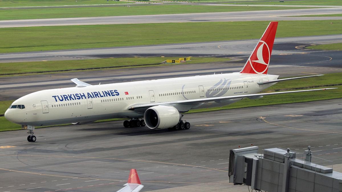 un avion al turkish airlines a aterizat de urgenta dupa o amenintare cu bomba