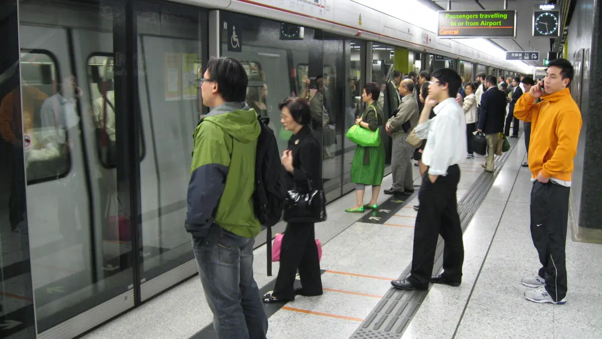 metroul din hong kong o afacere cu profit anual de miliarde