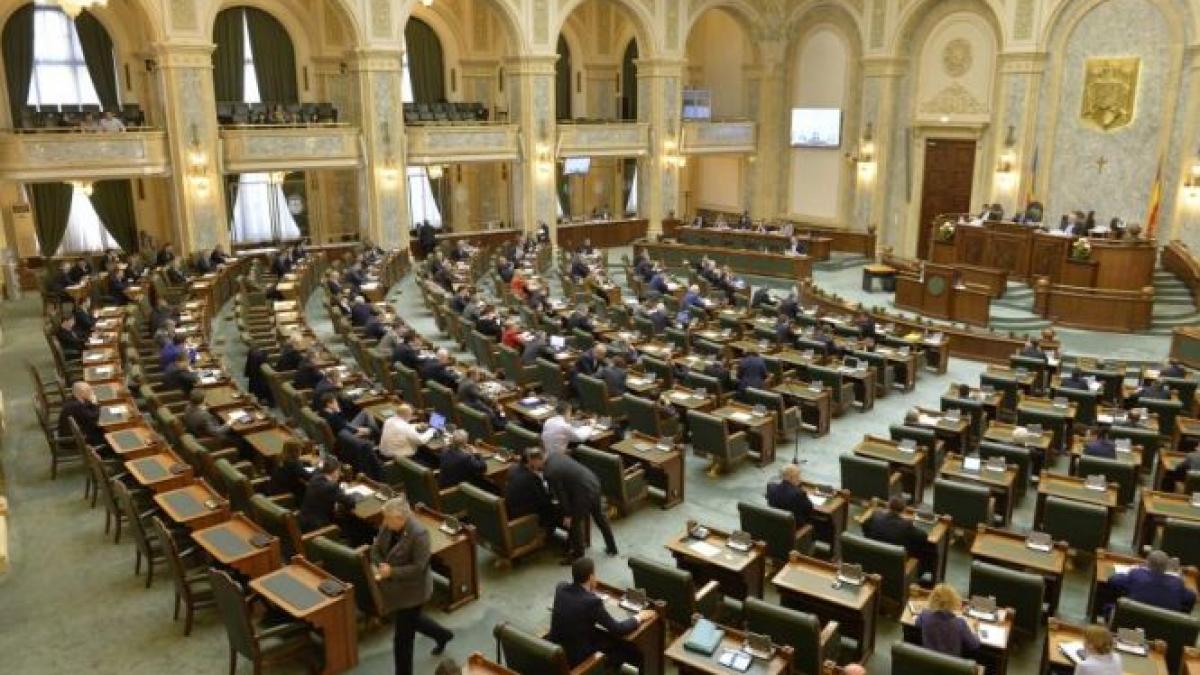 regulamentul senatului modificat vot cu majoritatea simpla in cazul hotararilor