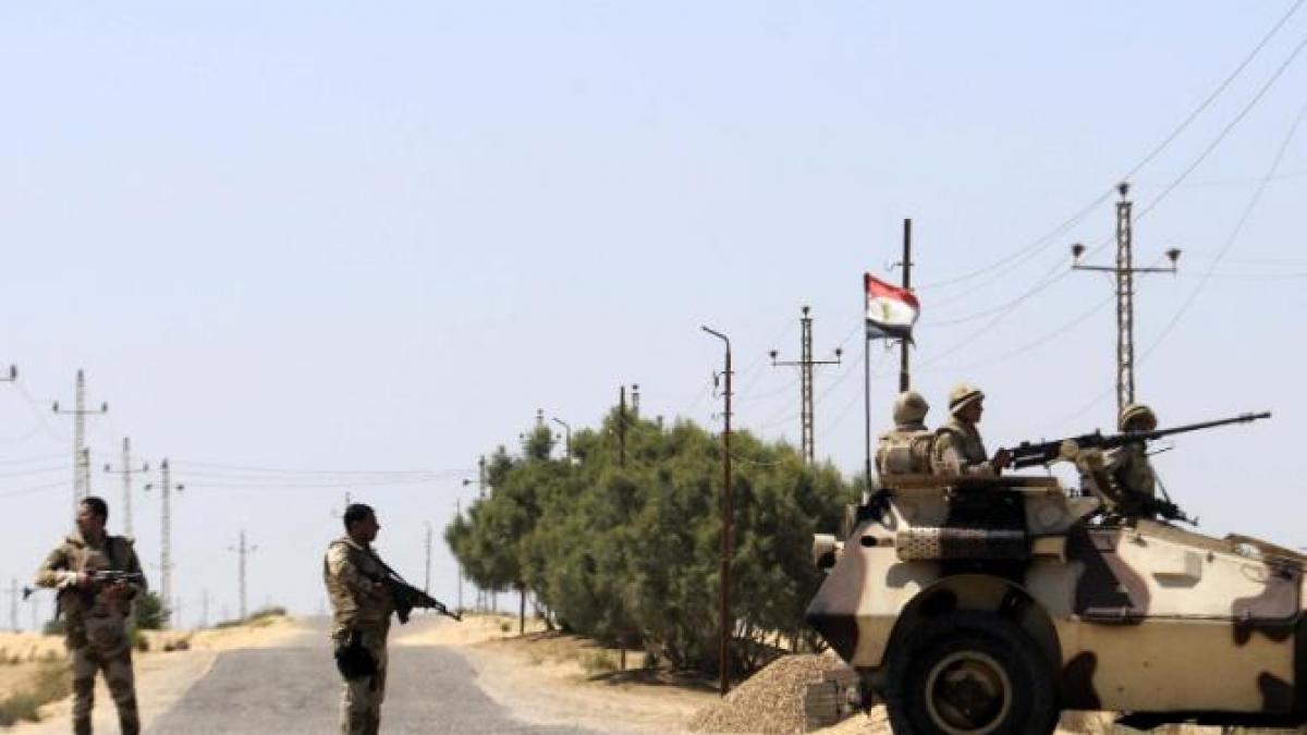 10 militari egipteni au fost ucisi in peninsula sinai