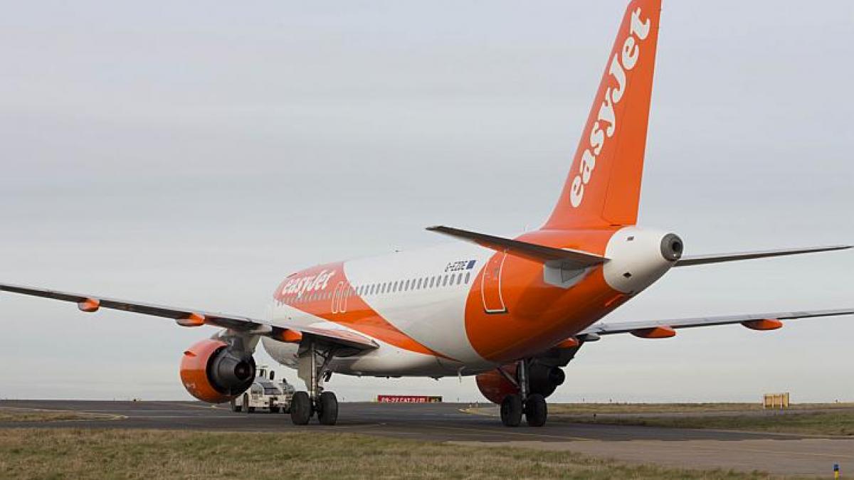 un avion al easyjet a efectuat o aterizare de urgenta la roma