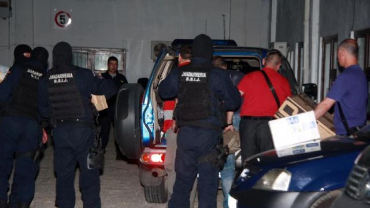 prejudiciu de 3 milioane de euro la evazionistii cu imbracaminte si incaltaminte mai multe