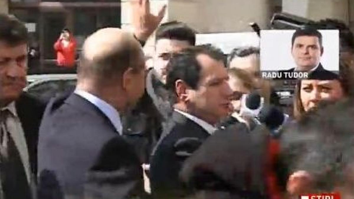 radu tudor traian basescu spune ca sistemul pe care l a creat este totalitar si abuziv sunt lucruri