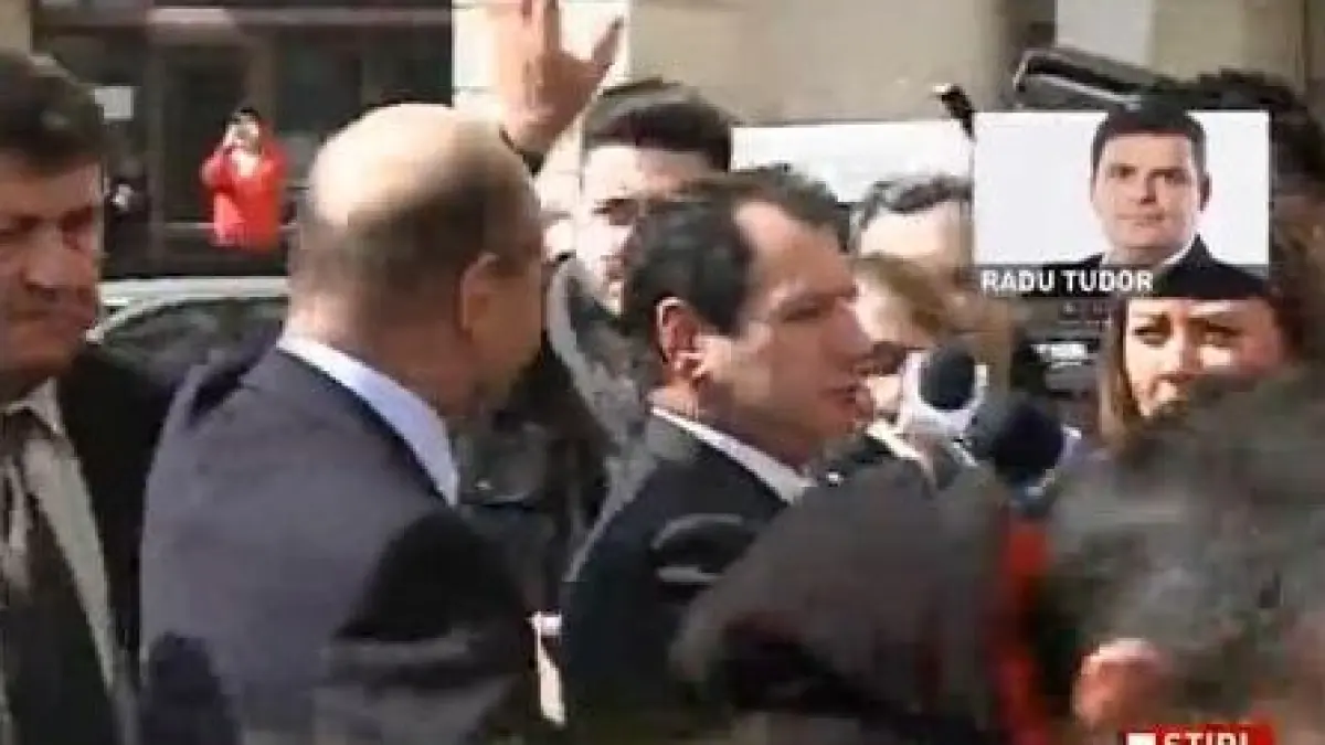 radu tudor traian basescu spune ca sistemul pe care l a creat este totalitar si abuziv sunt lucruri