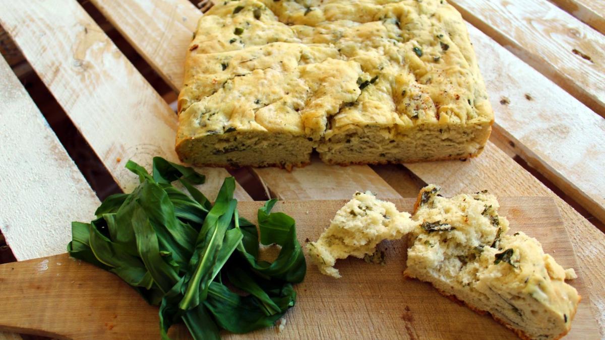 fii bun ca painea calda cu leurda