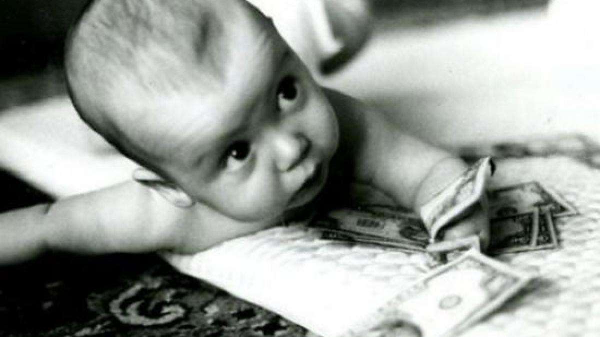 patru romani au fost condamnati la inchisoare pentru ca au vandut bebelusi