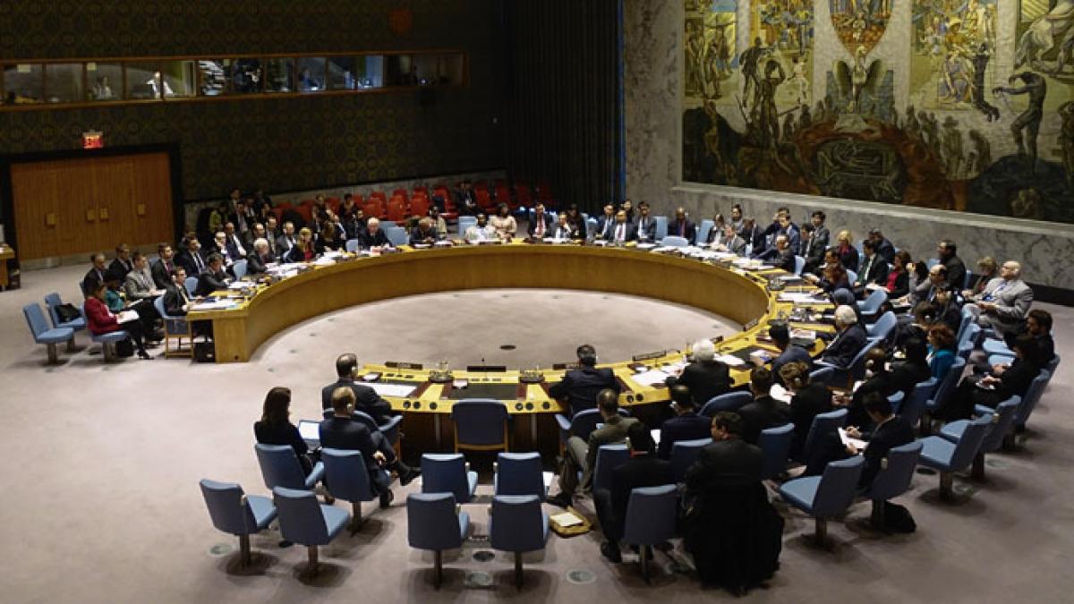 consiliul de securitate al onu a impus un embargo militar impotriva rebelilor houthi
