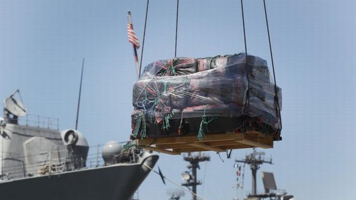 garda de coasta americana a pescuit 14 tone de cocaina