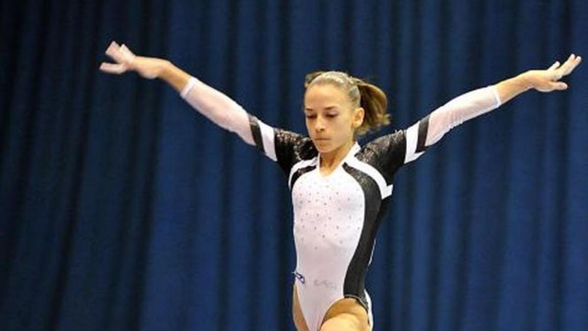 gimnastica artistica andreea munteanu a cucerit aurul la barna la europenele de la montpellier