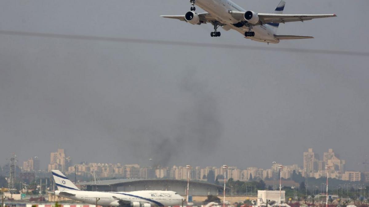 aterizare fortata pe aeroportul din tel aviv dupa o manevra in forma de u executata de pilotul unei