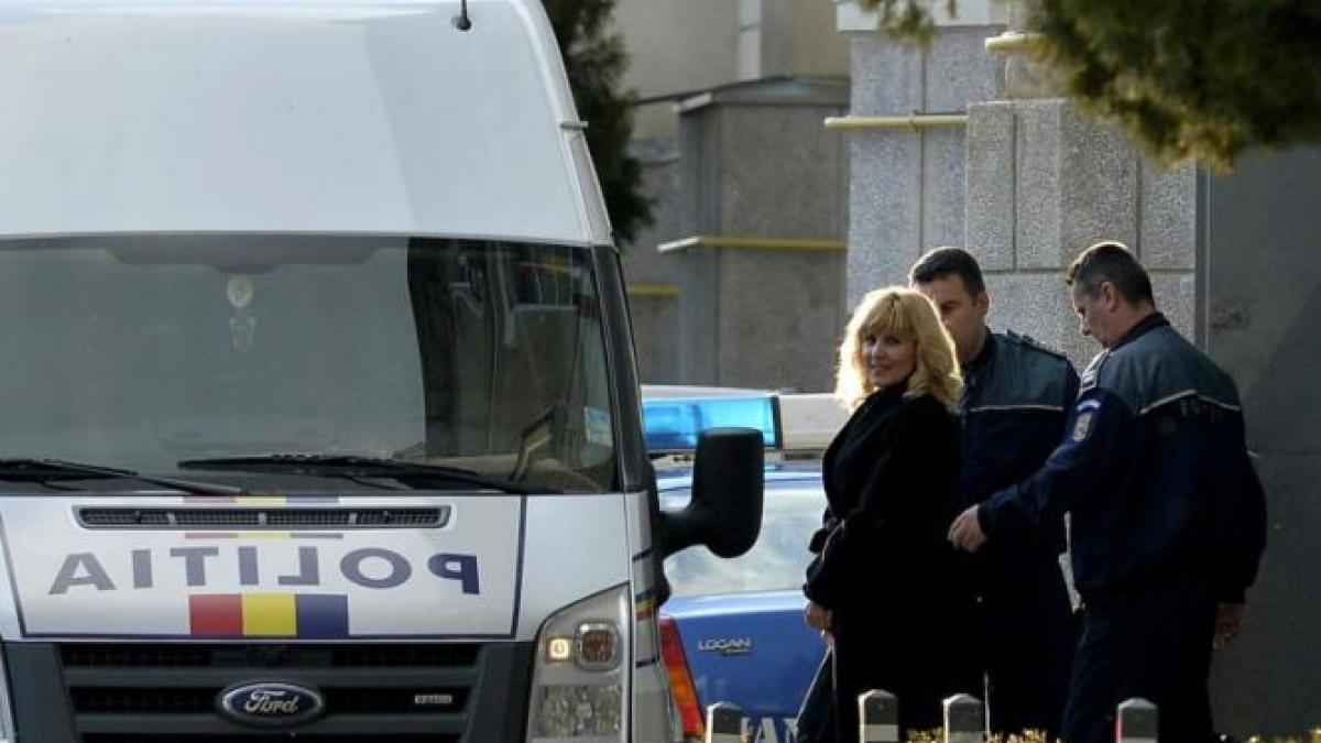 100 de minute oamenii elenei udrea interceptati inca din 2010