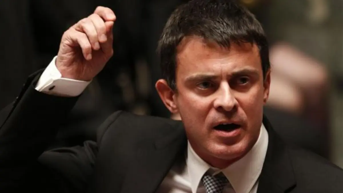atentat dejucat la paris teroristii iau ca tinta franta pentru a ne diviza