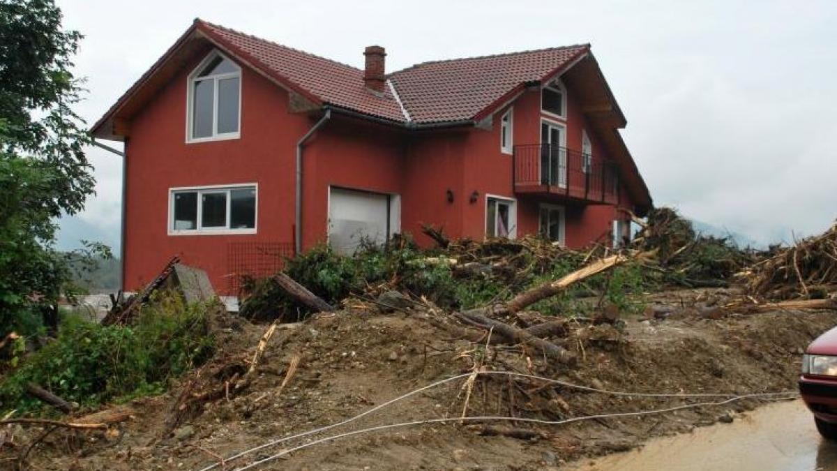 cod galben de inundatii pe rauri din timis caras severin hunedoara gorj mehedinti