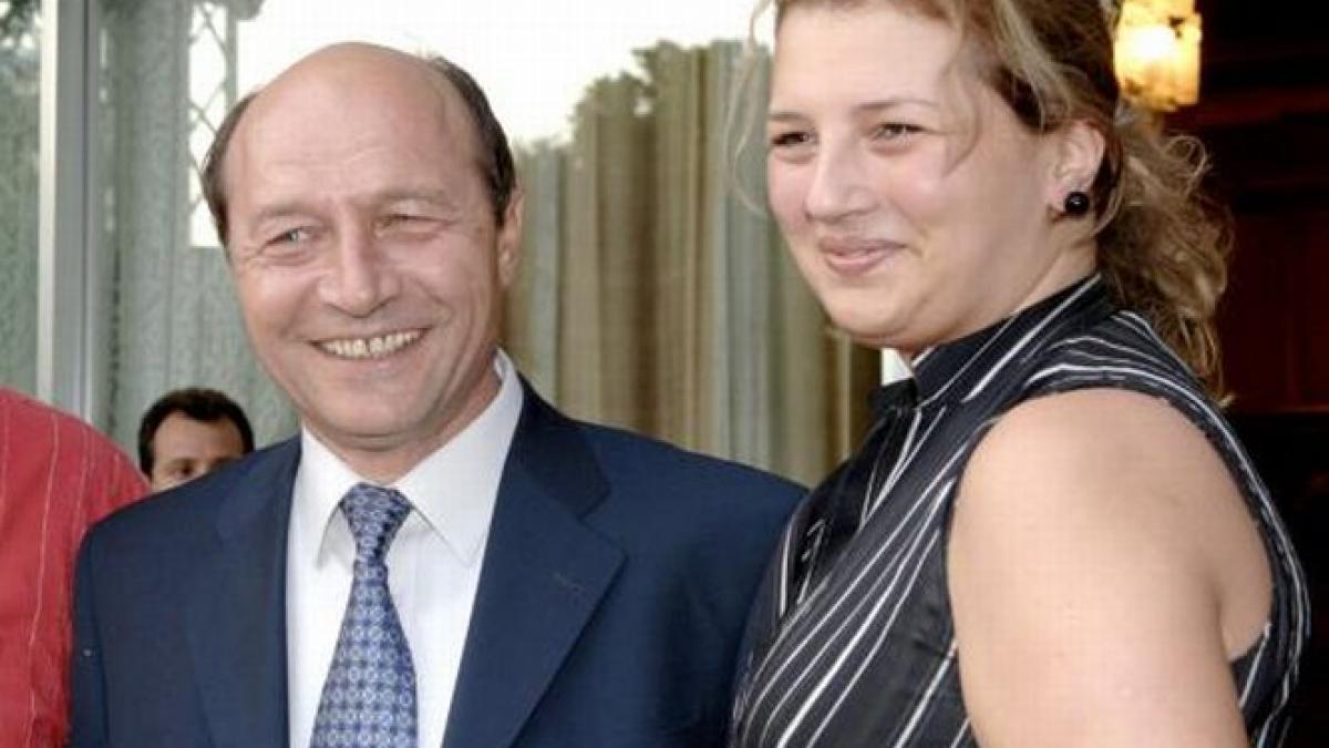 retrocedare scandaloasa semnata de traian basescu avocat ioana basescu