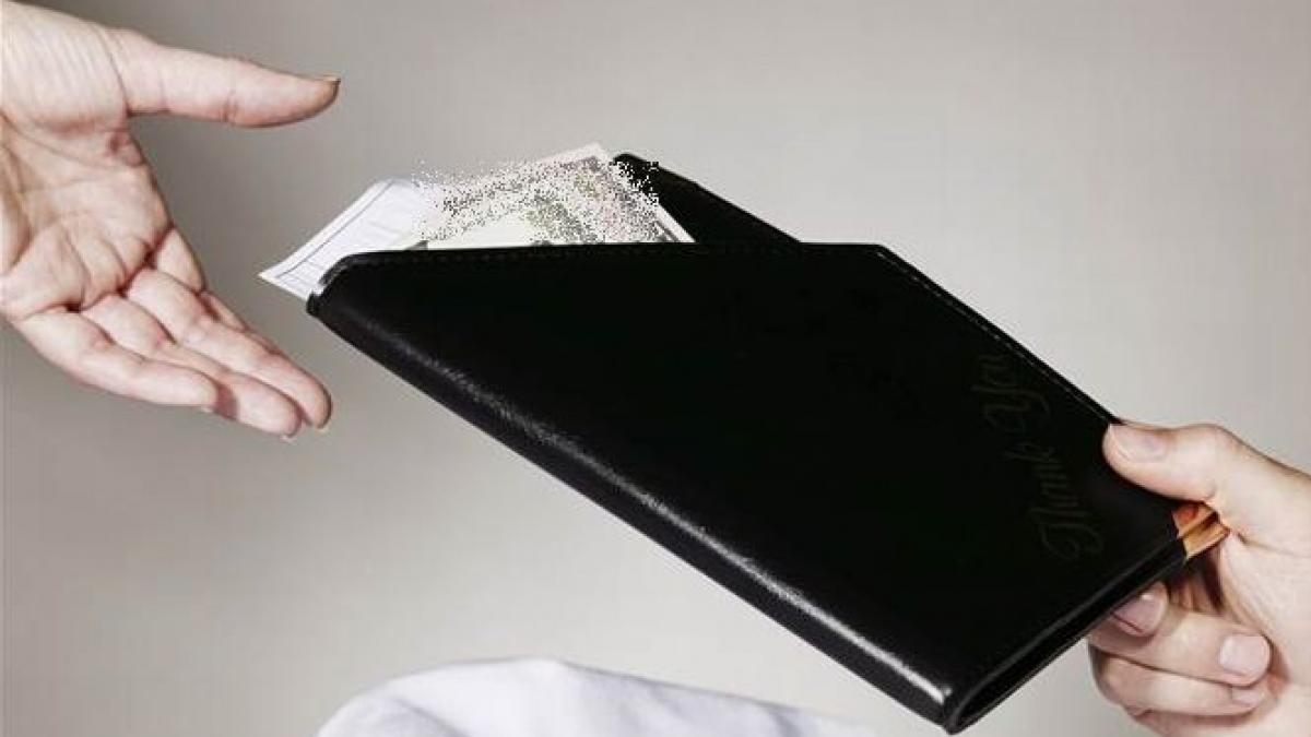 bacsisurile impozitate de la 1 mai ordonanta de urgenta publicata azi in monitorul oficial