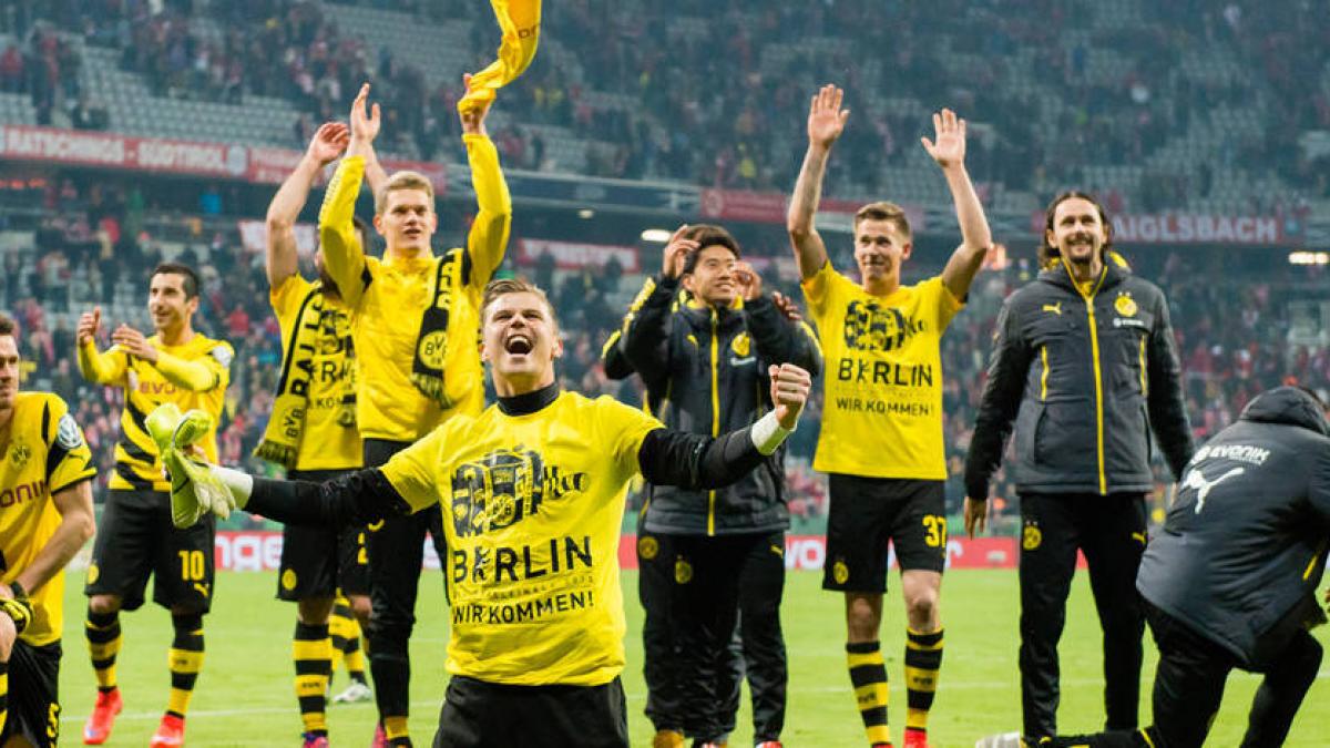 borussia dortmund a invins bayern muchen si s a calificat in finala cupei germaniei