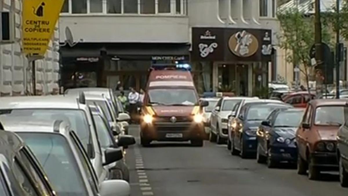 bucuresti un barbat de 59 de ani s a injunghiat si apoi si a incendiat casa