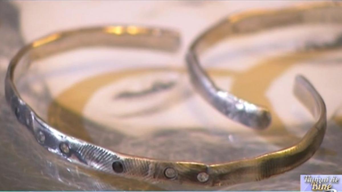 numai de bine autor de bijuterie contemporana