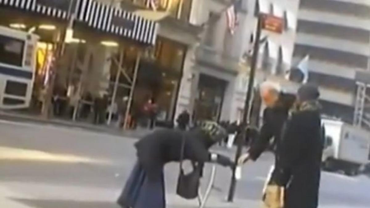 cersitul ca afacere imagini incredibile cu cersetorii romani