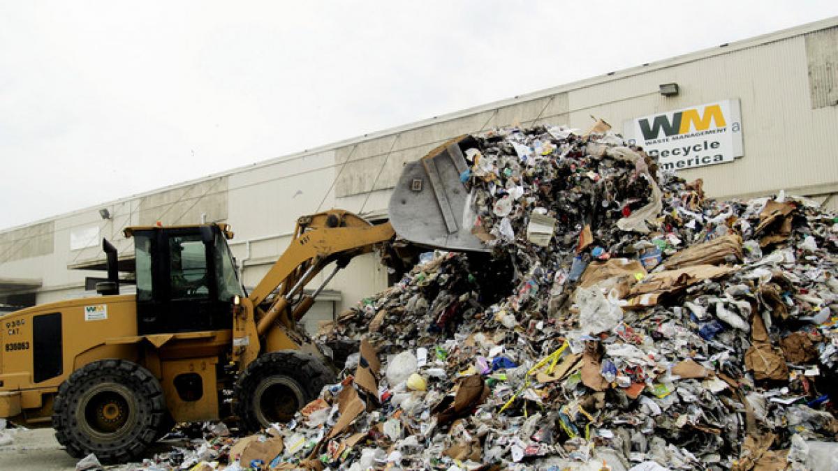 un american da spitalul in judecata dupa ce si a gasit piciorul amputat la groapa de gunoi