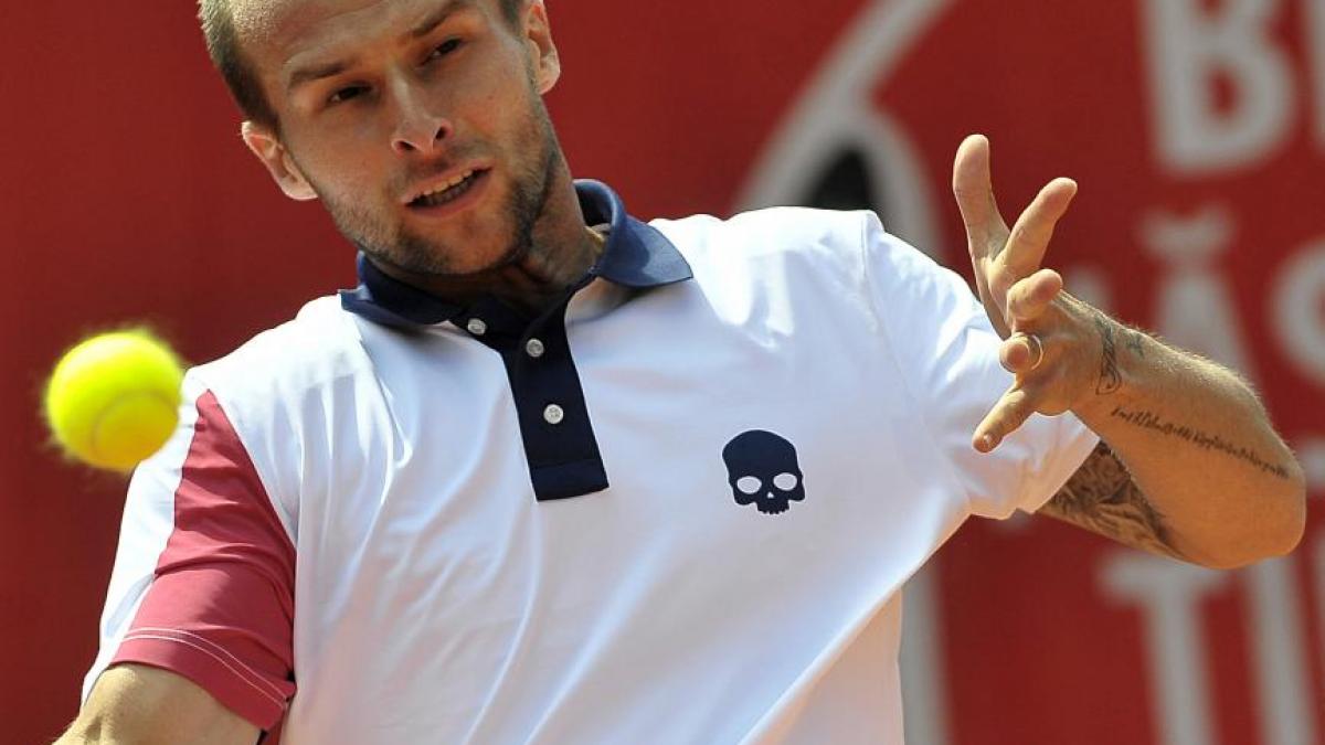 adrian ungur s a calificat in sferturile de finala ale turneului de la roma