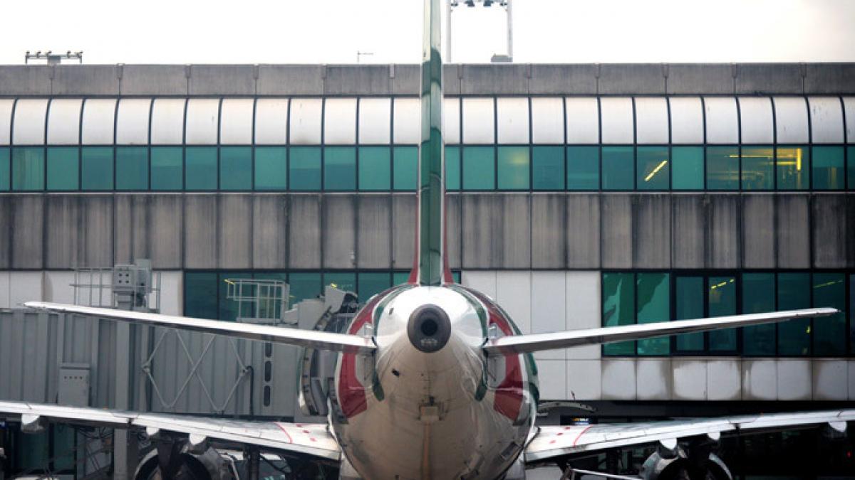 aeroportul fiumicino a fost inchis un incendiu a provocat evacuarea tuturor terminalelor