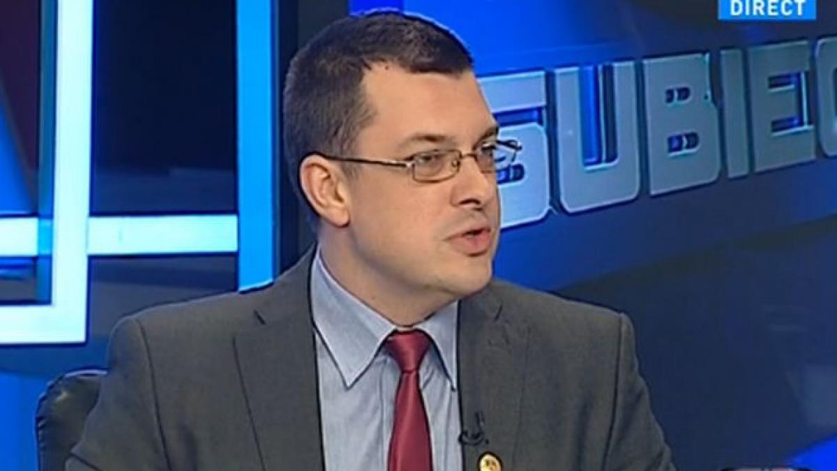 deputatul ovidiu raetchi la subiectiv cred ca prioritatea domnului basescu este sa se salveze pe el