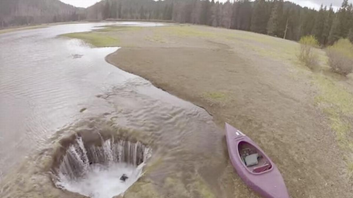 fenomenul pe care oamenii de stiinta nu l pot explica un lac din oregon dispare si reapare in