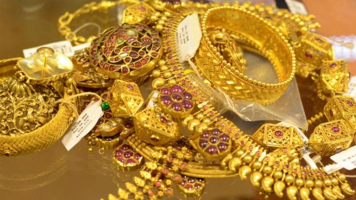 jaf ca n filme la cannes au furat bijuterii si ceasuri de lux in valoare de 17 5 milioane de euro