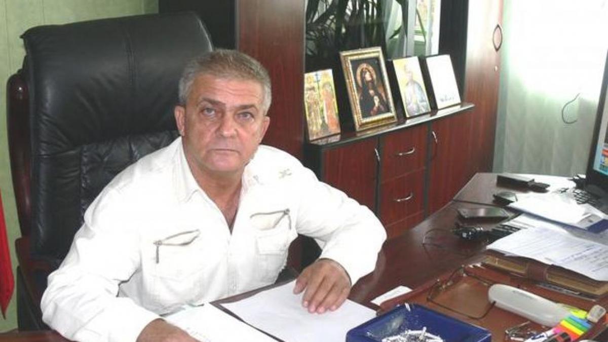 un primar a luat bani europeni ca sa alunge medicii