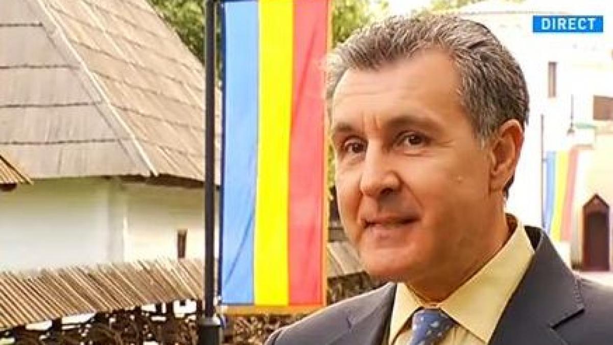 romanii invitati la palat de ziua regalitatii