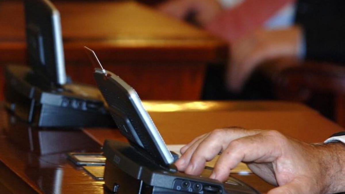 amendamentul la codul penal care inlocuieste sintagma suspiciuni rezonabile cu indicii temeinice