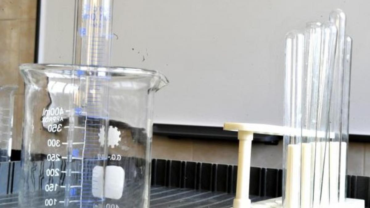 sase medalii pentru elevii romani la olimpiada internationala de chimie d mendeleev