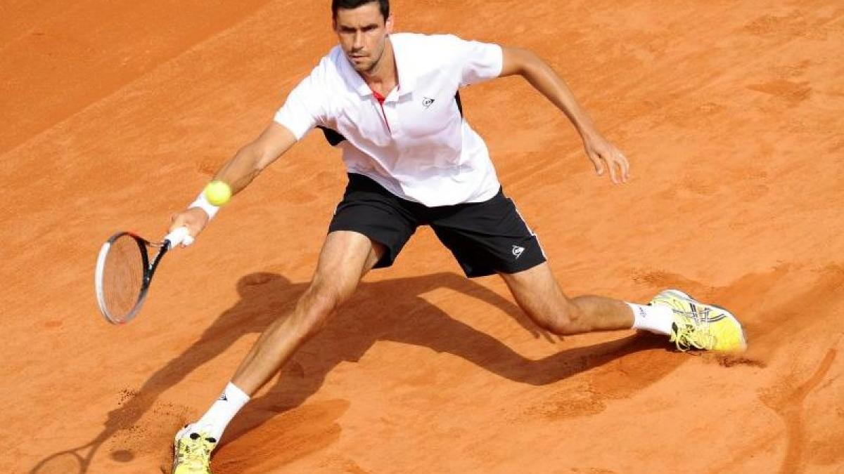 victor hanescu s a calificat in turul doi la bordeaux