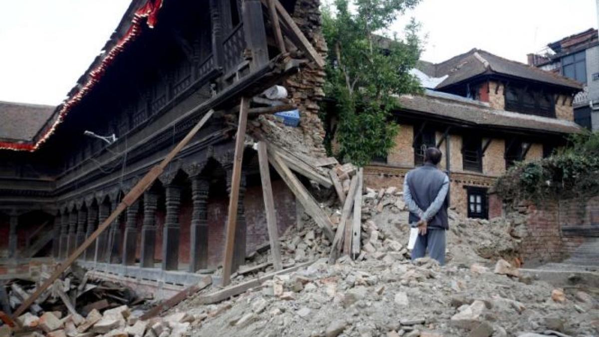 cel mai recent bilant al cutremurului din nepal 114 morti si peste 2 500 de raniti