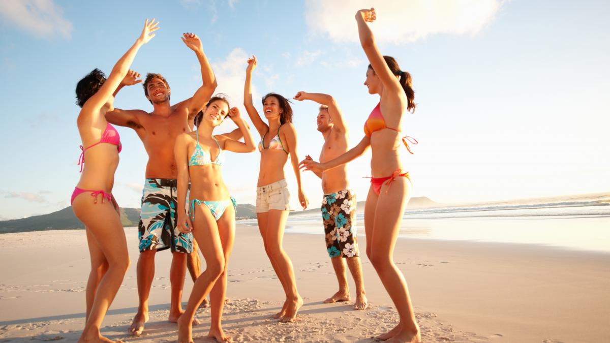 in pasi de dans spre costa del sol