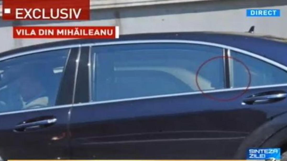 sinteza zilei noi fotografii cu basescu la casa din mihaileanu