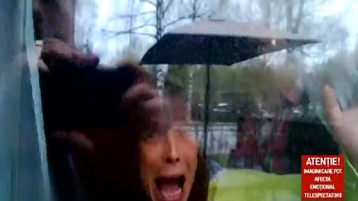 imagini socante o doctorita romanca a fost agresata in finlanda de executorii judecatoresti veniti